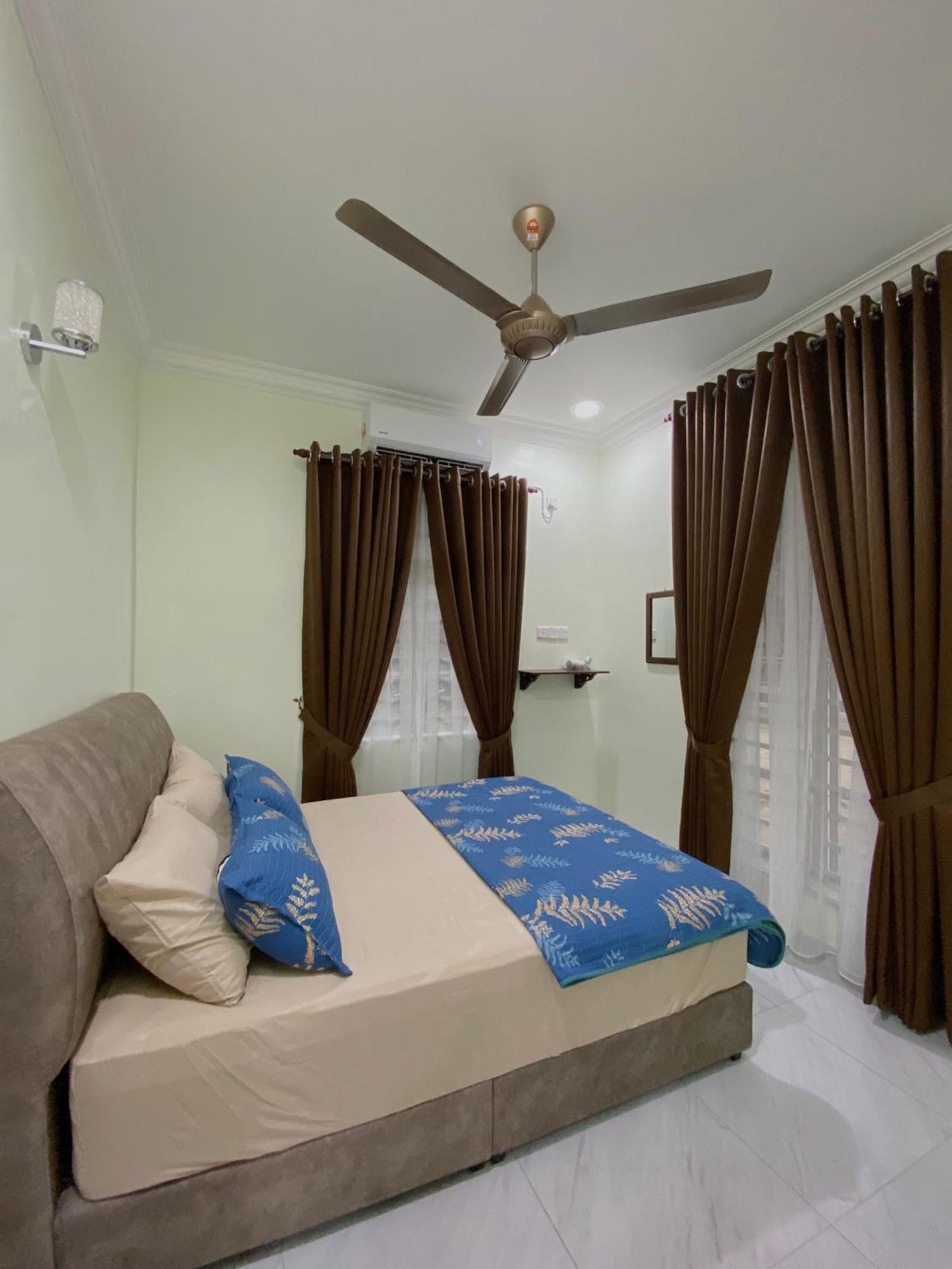 Nsjay Guest House Kampong Gong Balai Екстер'єр фото