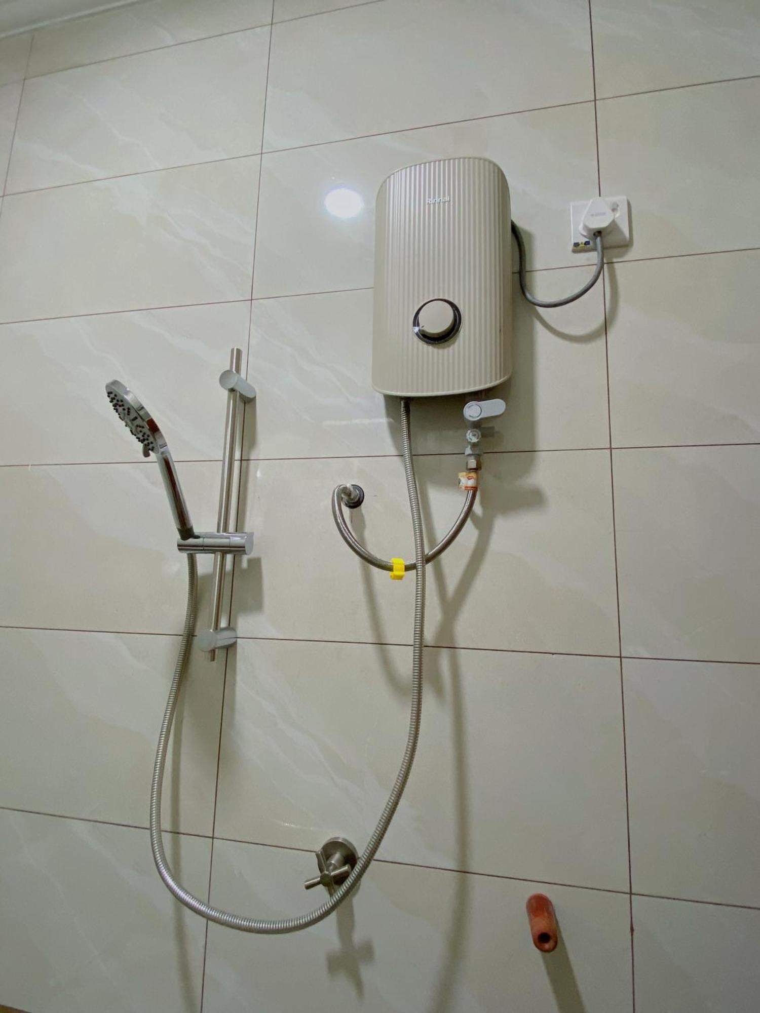 Nsjay Guest House Kampong Gong Balai Екстер'єр фото